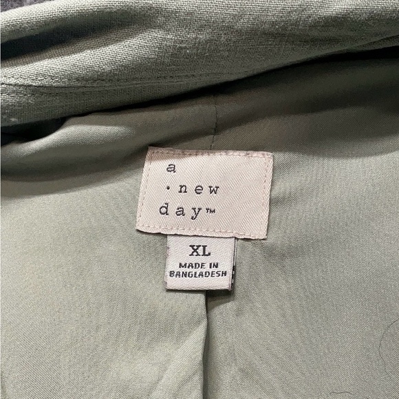 A New Day Blazer - Picture 3 of 3